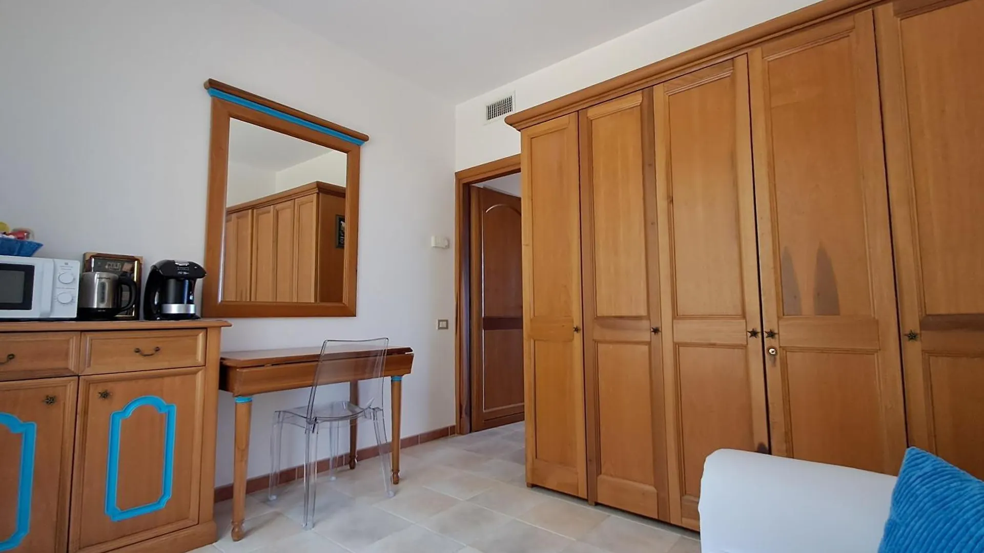 Golf & Sea Residence Is Molas Pula Appartamento
