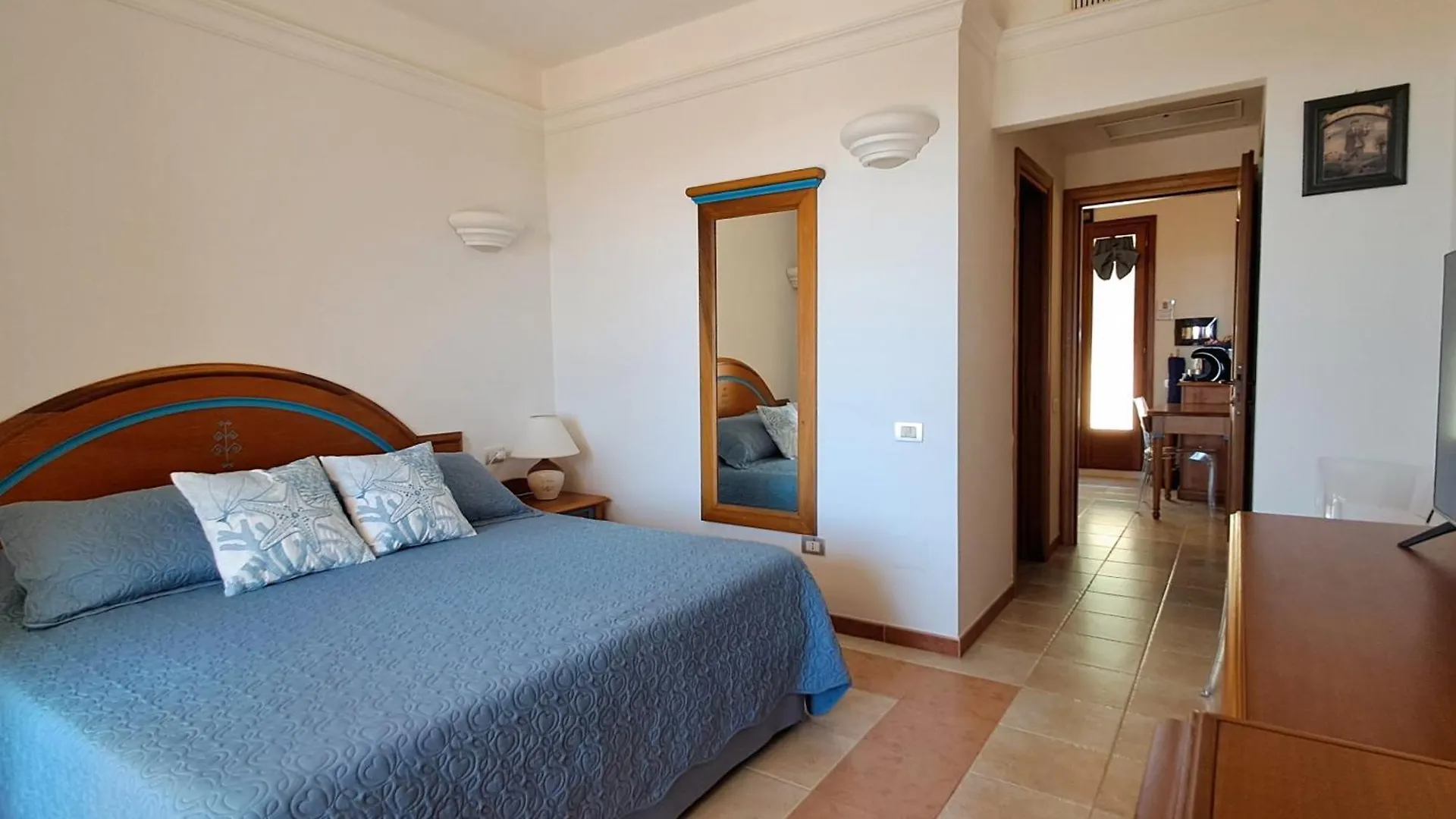 Golf & Sea Residence Is Molas Pula Appartamento