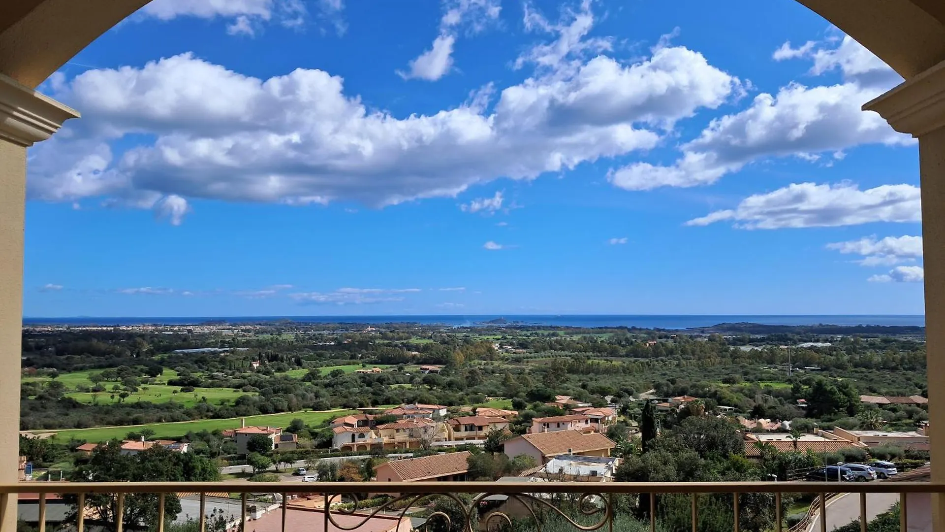 Golf & Sea Residence Is Molas Pula